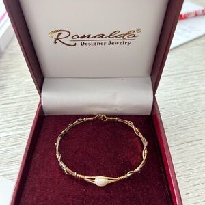 Gold and Silver Bracelet with Elegant Design
